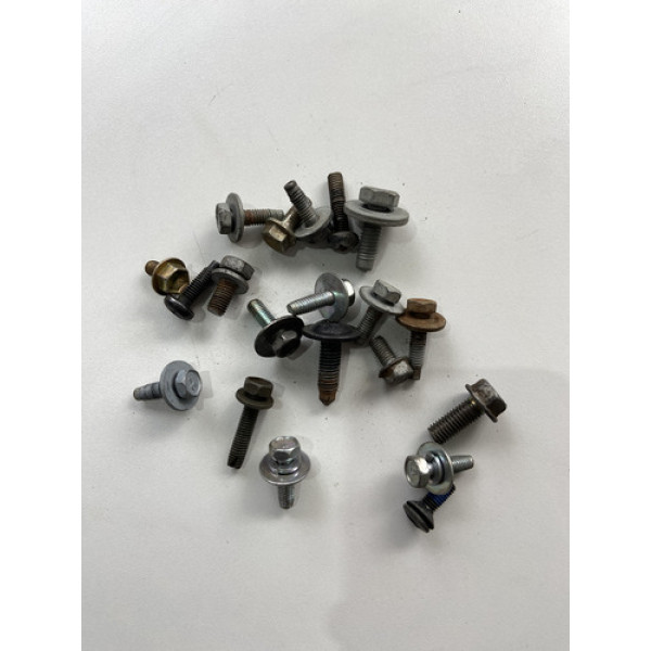 Kit 20 Parafusos Sortido Automotivo 34