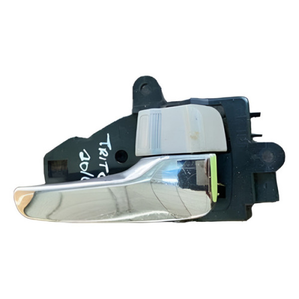 Maçaneta Interna Mitsubishi L200 Triton 2010 2011 Dd Dianteira