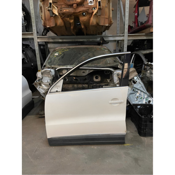 Porta Dianteira Esquerda Volkswagen Tiguan 2013 2014 Branco Esquerdo
