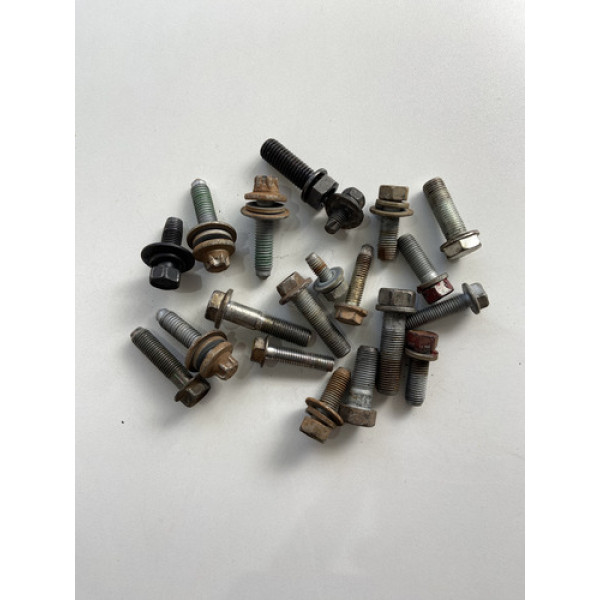 Kit 20 Parafusos Sortidos Automotivos 144