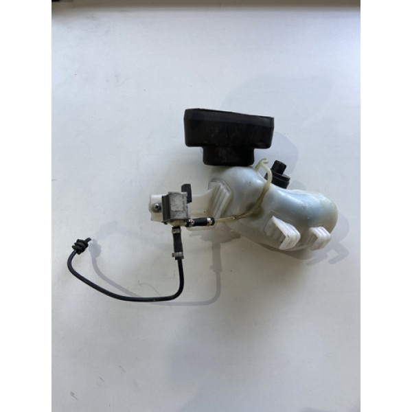 Reservatorio Da Partida Frio Spin 1.8 2013 2014