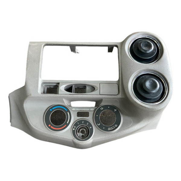 Moldura Comando Ar Toyota Étios Cinza 2015.