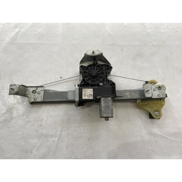 Máquina Traseira Direita Renault Captur 2019 128010281a