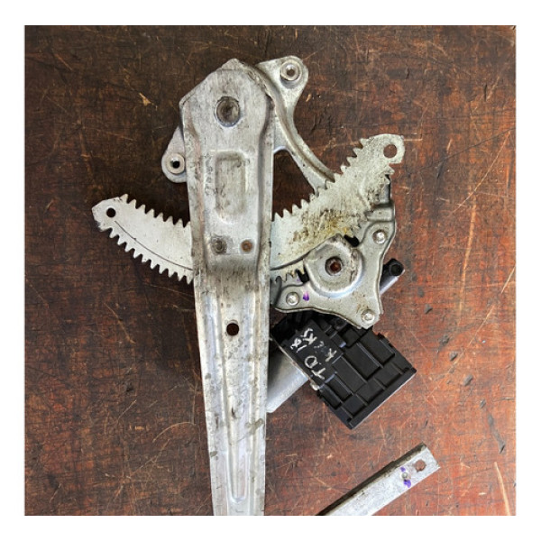 Maquina Vidro Traseira Direita Nissan Kicks Ano 2019/2020