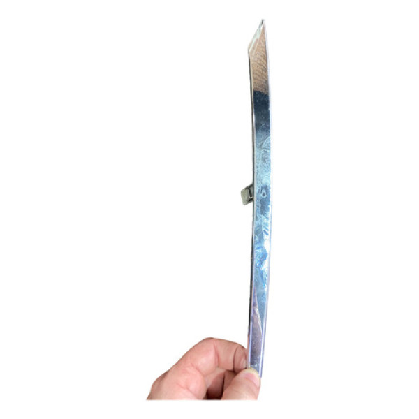 Friso Central Direito Da Grade Do Radiador Corolla 1.8 2016 Cromado