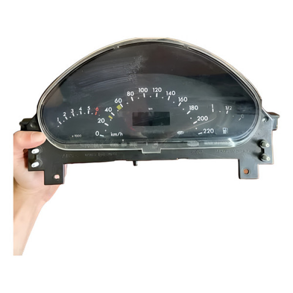 Painel De Instrumentos Mercedes Benz A160 A1685404811 Preto