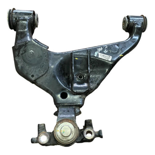 Bandeja Suspenção D.d Hilux Sw4 2.8 2021 2022