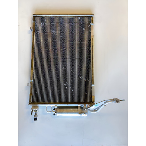 Condensador Do Ar Condicionado Ka Se 1.0 3cc 2015 2016 2017