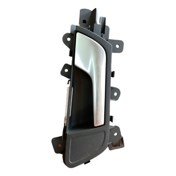 Maçaneta Interna Traseira Direita Audi A4 2.0 2010 Traseira