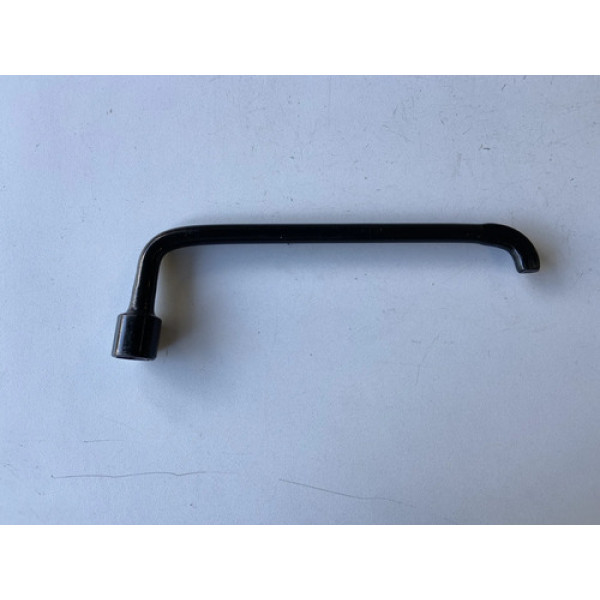 Chave De Roda L Peugeot 207 206 2008 2009 2010