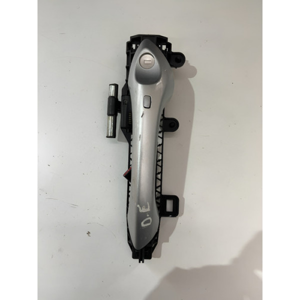 Maçaneta Externa Dianteira Esquerda Onix Plus 2020 2021 Sd Prateado Dianteira