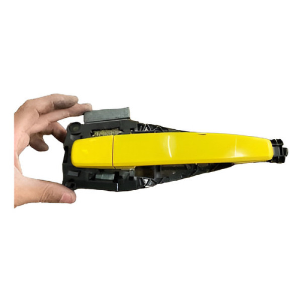 Maçaneta Externa Lado Direito Camaro 2014 2015 Amarelo Dianteira