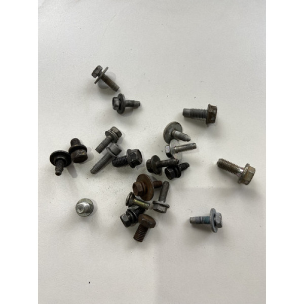 Kit 20 Parafusos Sortido Automotivo 46