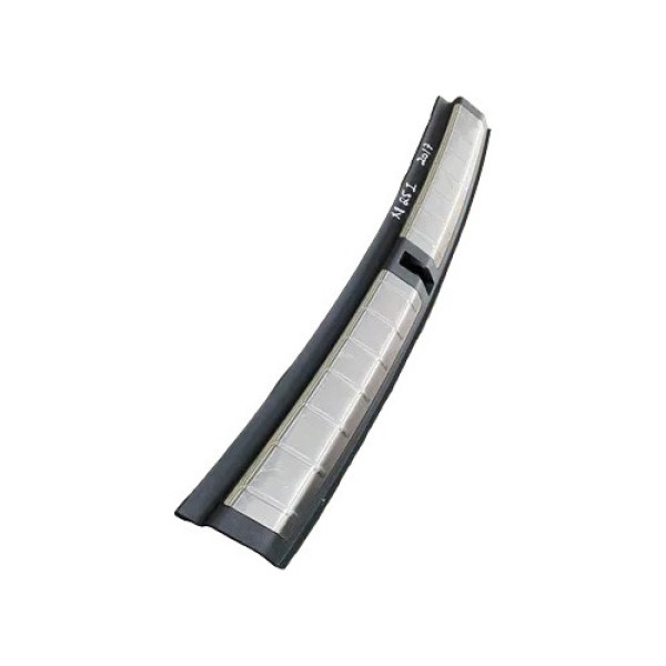 Acabamento Tampa Traseira Bmw X1 2016 2017