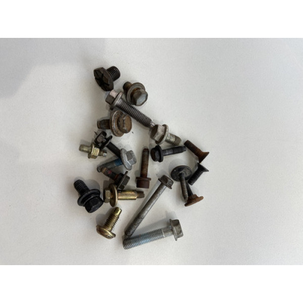 Kit 20 Parafusos Sortidos Automotivos 168