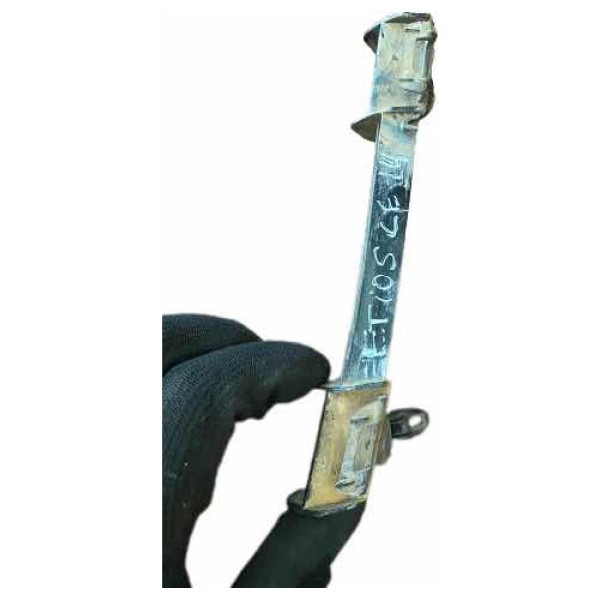 Guia Parachoque Dianteiro Esquerdo Etios 2013 2014 2015 2016