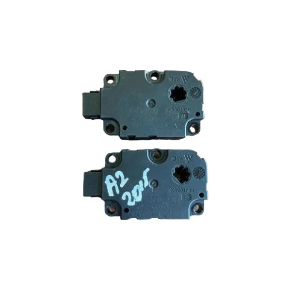 Motor Atuador Da Caixa Evaporadora Mercedes A200 2015