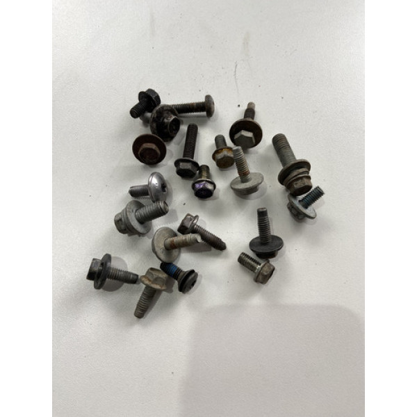 Kit 20 Parafusos Sortido Automotivo 38