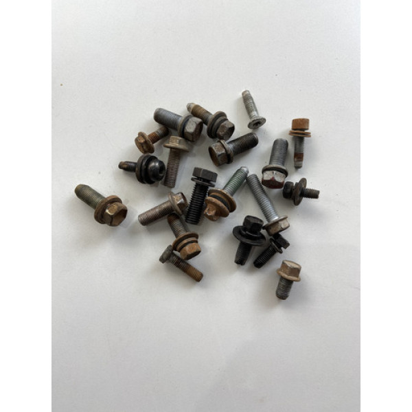 Kit 20 Parafusos Sortidos Automotivos 140