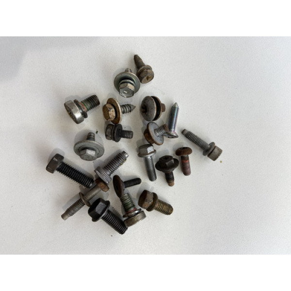 Kit 20 Parafusos Sortidos Automotivos 167