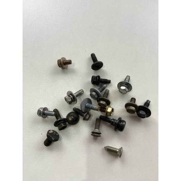 Kit 20 Parafusos Sortido Automotivo 47