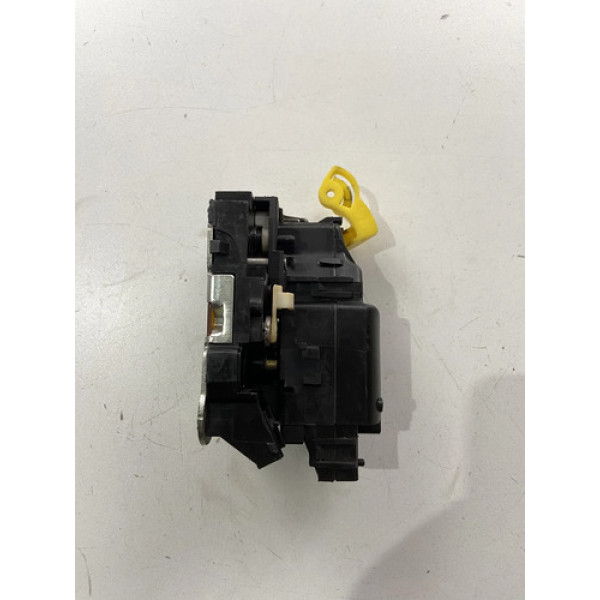 Fechadura De Porta T.d Renault Duster 2.0 2018 2019