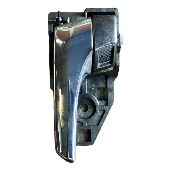 Maçaneta Interna Dianteira Esquerda Cromada Hilux Srx 2022 Dianteira