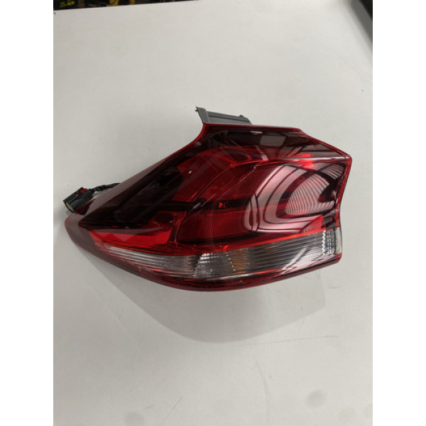 Lanterna Traseira Esquerda Tracker 2020 2021 (avaria) Esquerdo/motorista Vermelho