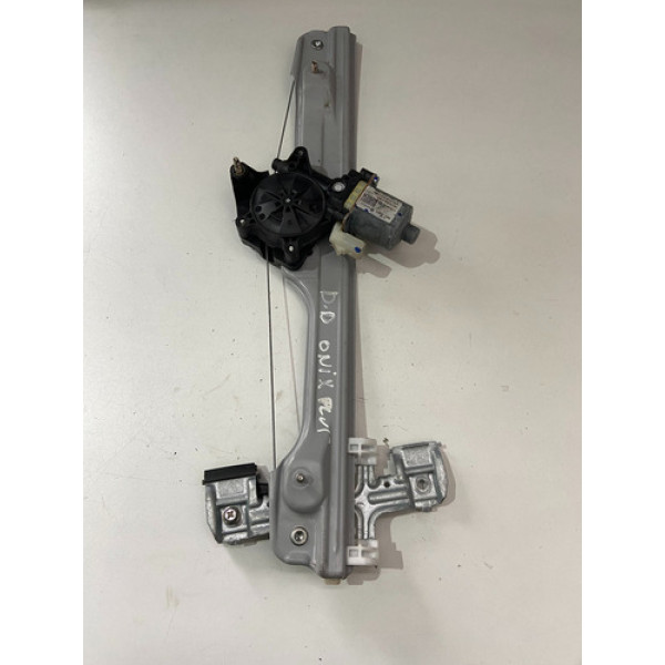 Maquina De Vidro Dianteira Direita Onix Plus 1.0 3cc 2021sd