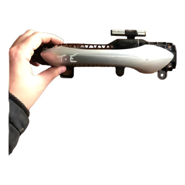 Maçaneta Externa Traseira Esquerda Onix Plus 2020 2021 Sd Prateado Traseira