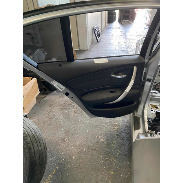 Forro De Porta Traseia Esqueda Bmw 120i 2009 2010