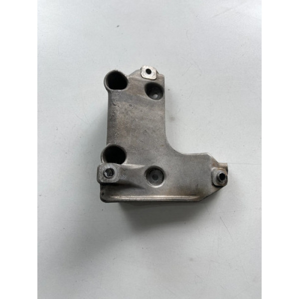 Suporte Compressor Do Ar Condicionado Bmw 120 2009 2010