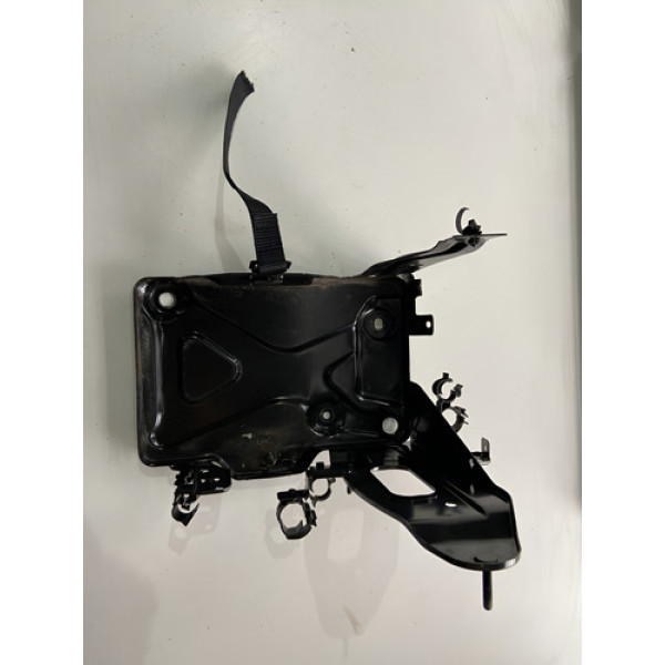 Suporte Da Bateria Jeep Compass 2.0 2017 2018 - Preto