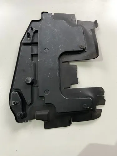 Defletor Esquerdo Do Radiador Citroen Ds3 1.6 2014 2015